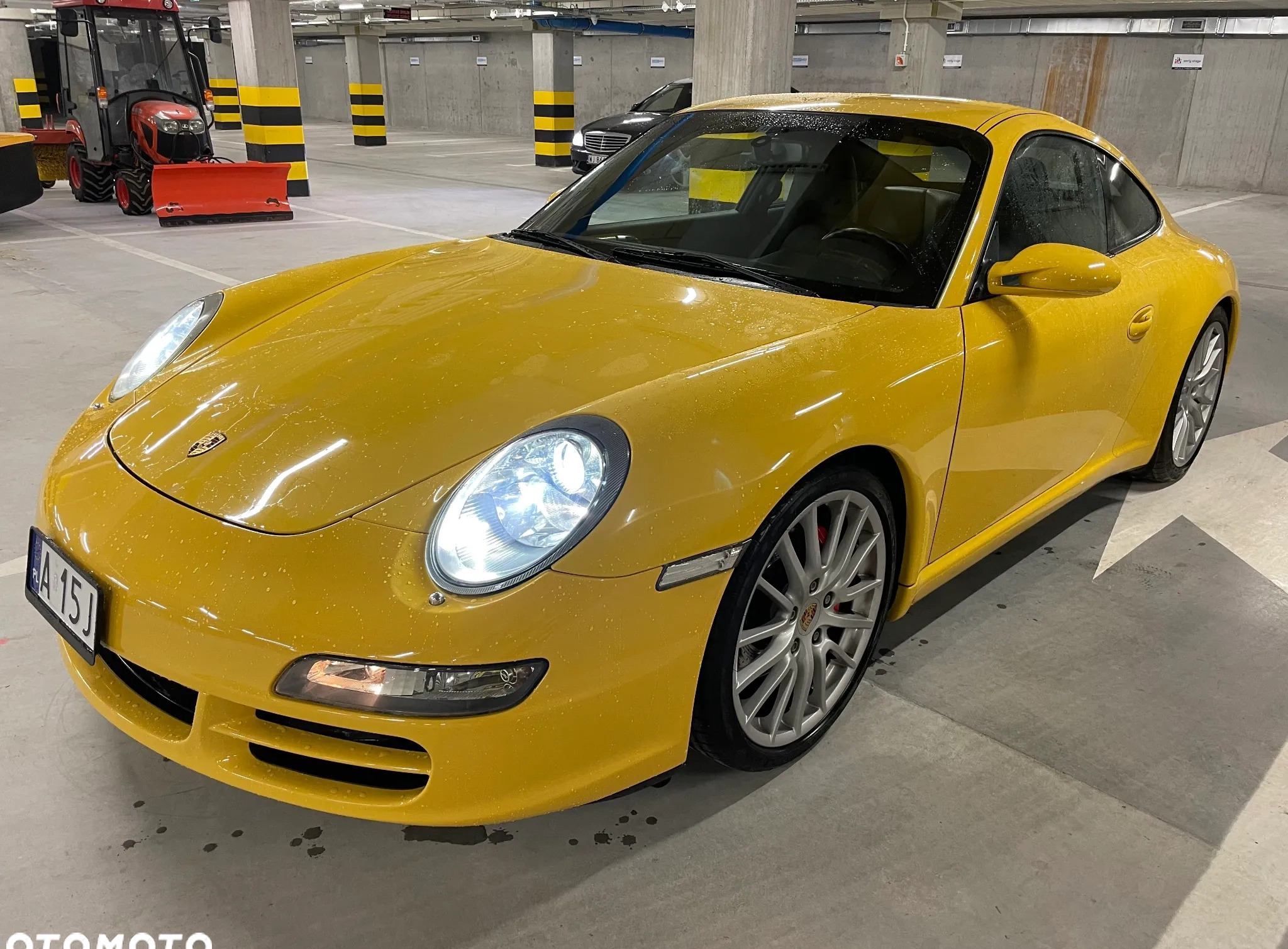 Porsche 911 cena 209000 przebieg: 93000, rok produkcji 2005 z Warszawa małe 781